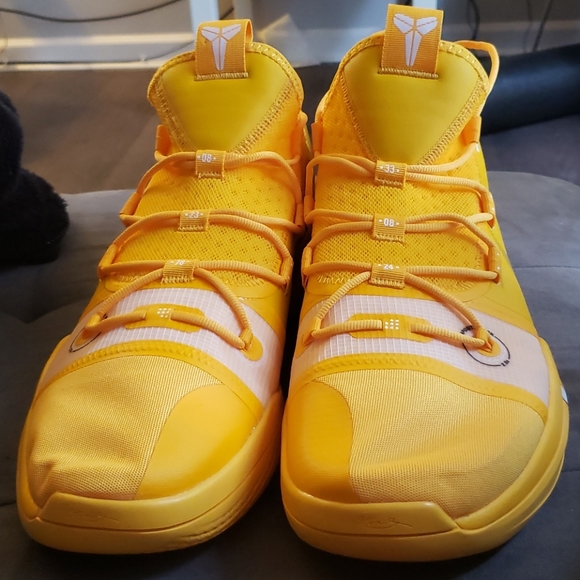 kobe ad lakers amarillo